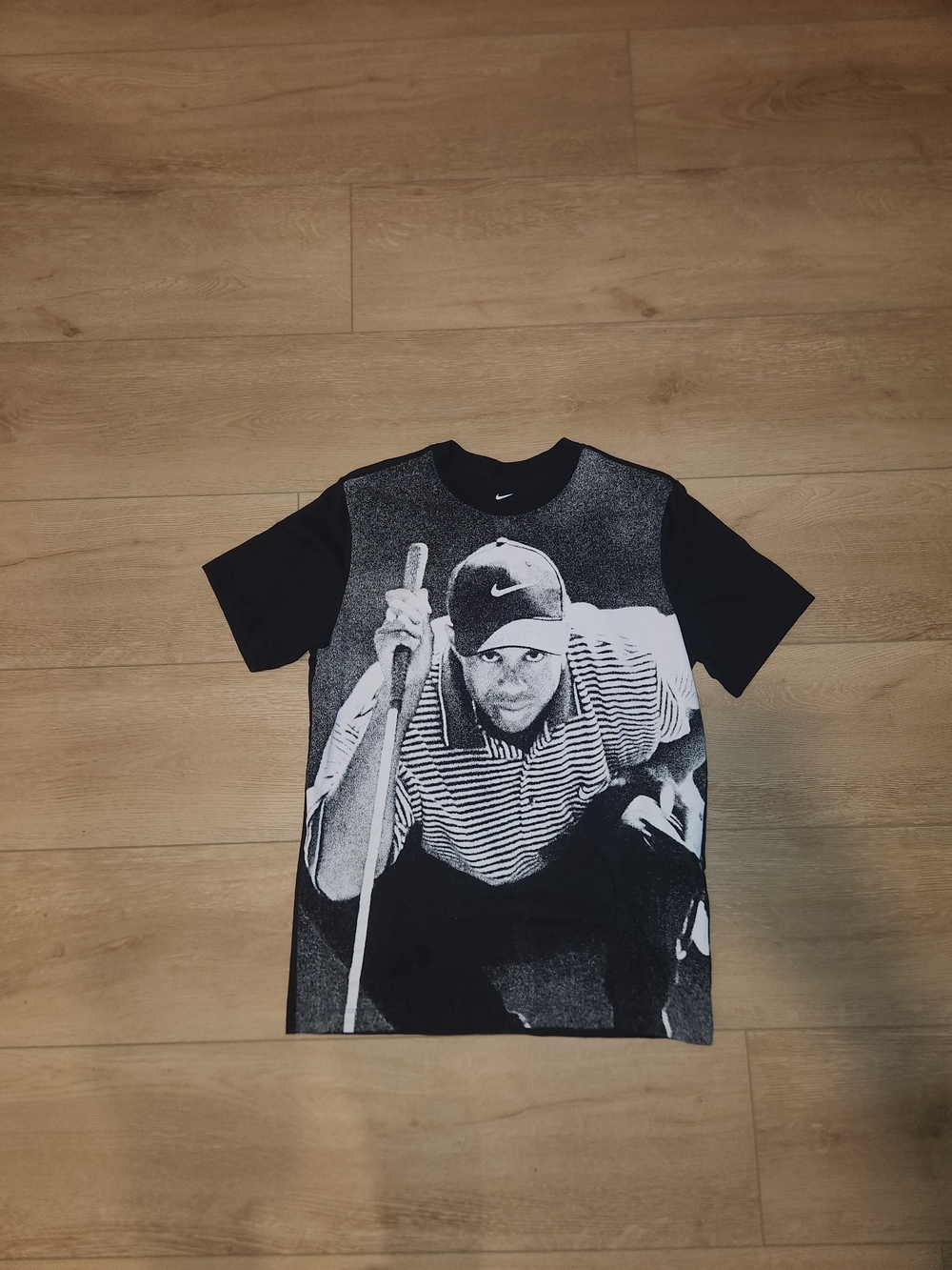 Nike Black and White All Over Graphic Tiger Woods Gold Men's Size Medium Good Co